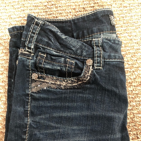 Silver Jeans - Picture 2 of 3